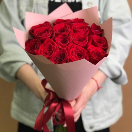 Букет из 17 красных роз